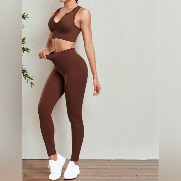 NWOT 2 Piece Brown Ribbed Workout Set - Picture 2 of 9
